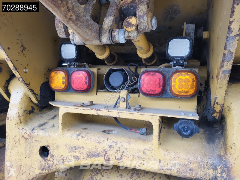 Dumper Caterpillar