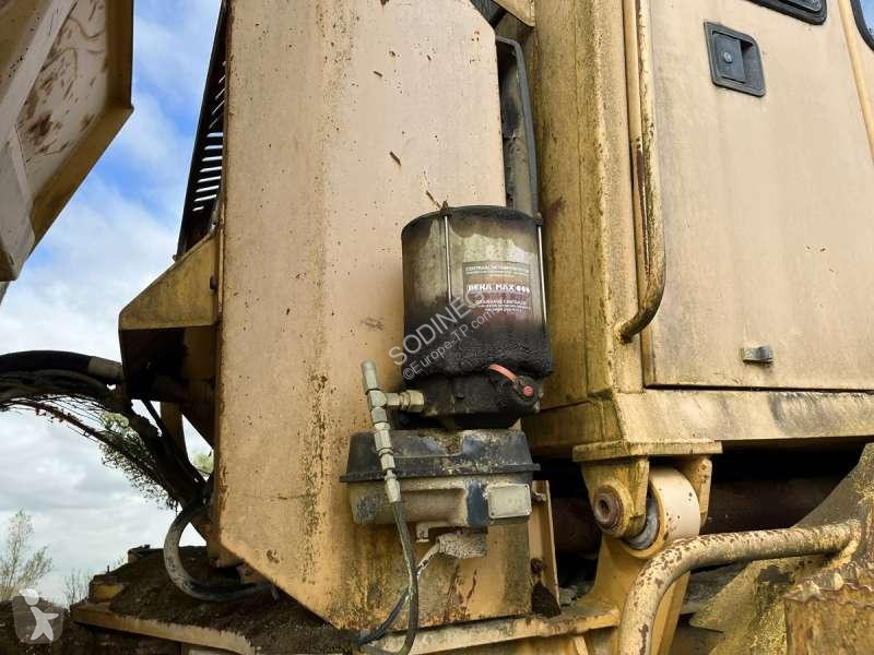 عربة قلابة Bell M 6X6