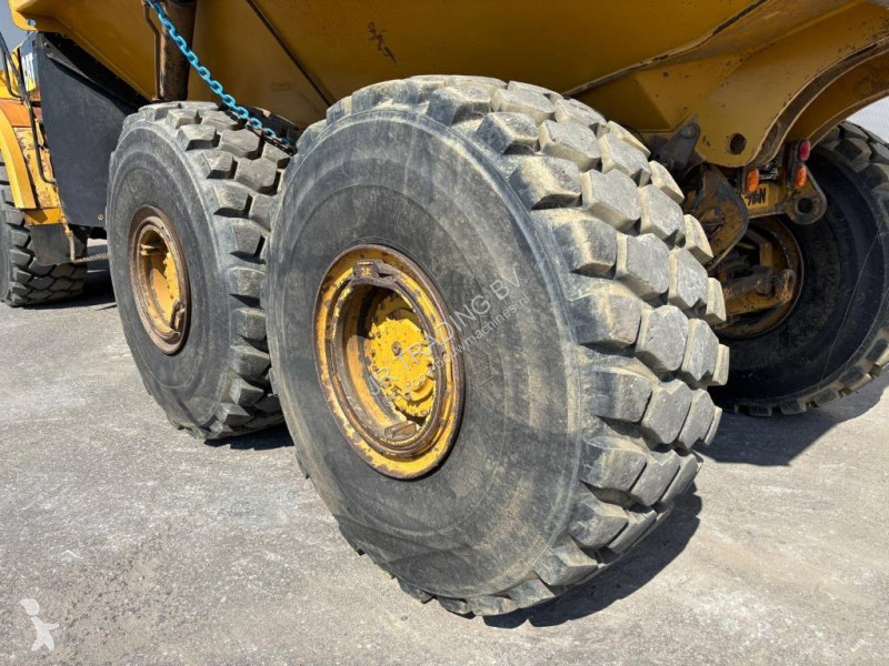 Dumper Caterpillar