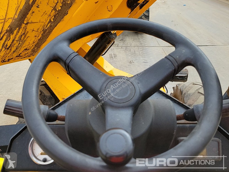Basculantă JCB 6TST