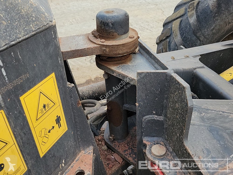 Basculantă Mecalac 9MDX