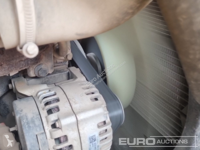 Sklápěčka JCB 6TFT