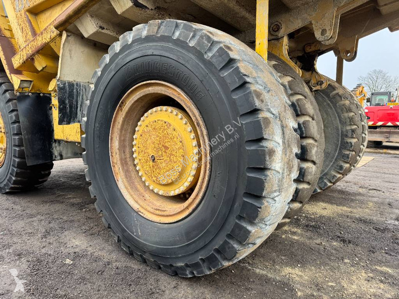 Sklápač Komatsu 3 - Backup Camera / Airco