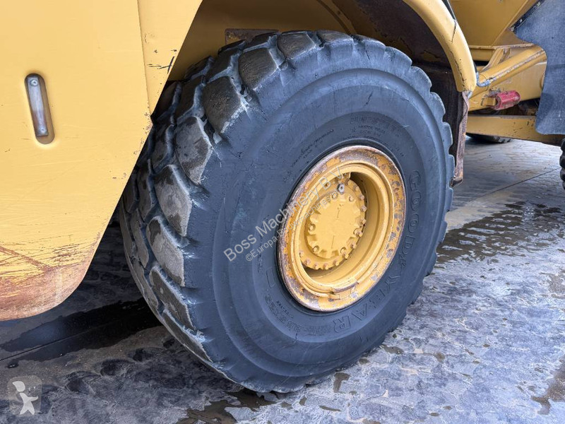 Sklápač Caterpillar - Automatic Greasing / Camera