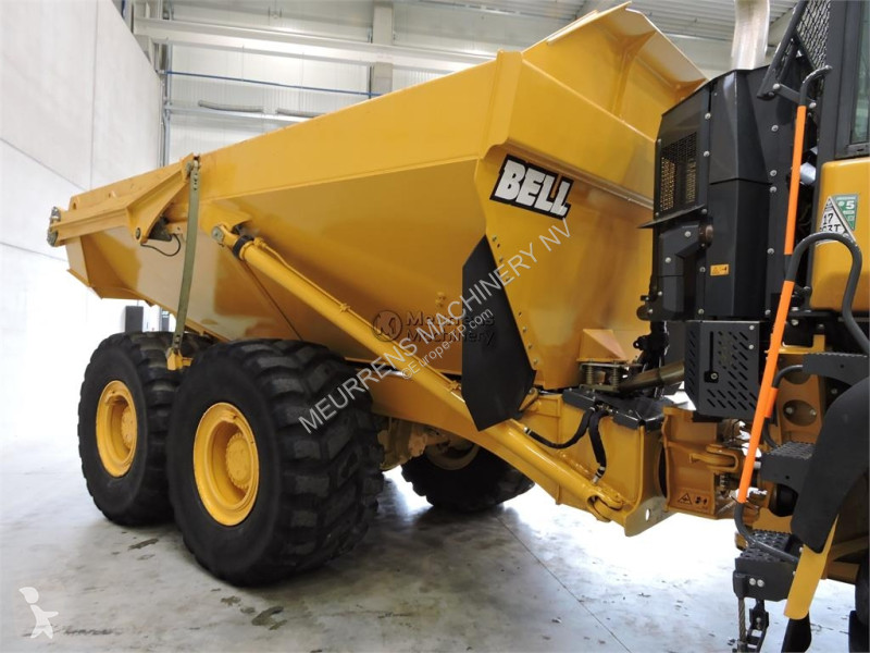عربة قلابة Bell B30E