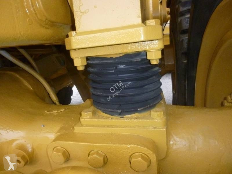 Tombereau Caterpillar 740B
