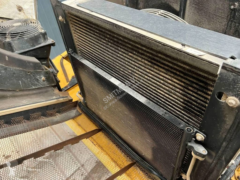 Sklápač Caterpillar | 735