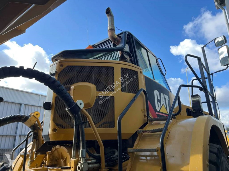 Sklápač Caterpillar 735 |