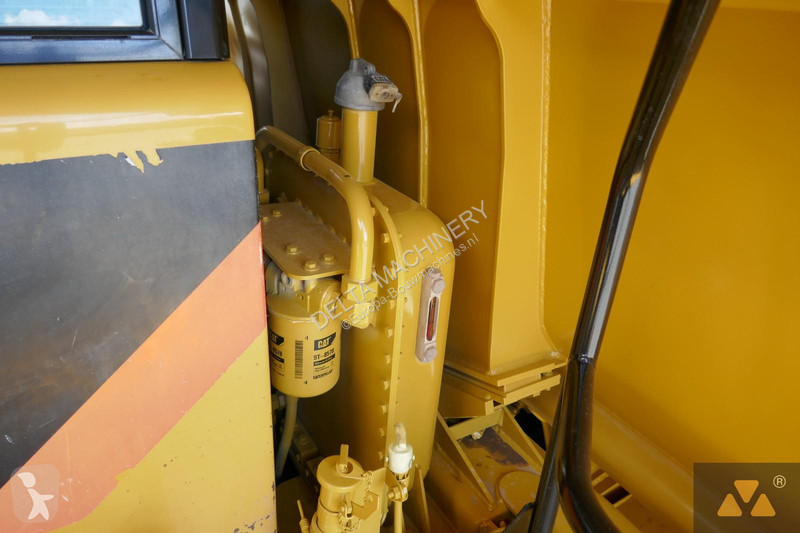 Dumper Caterpillar
