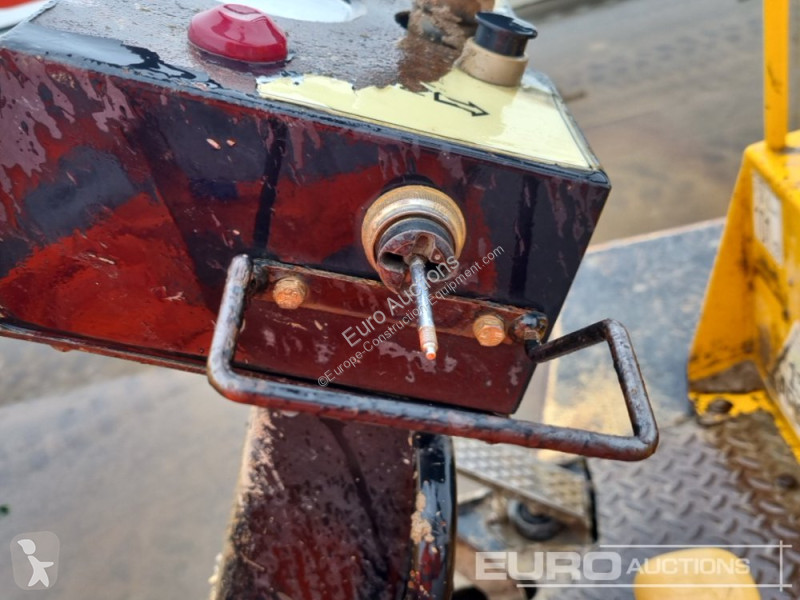 Sklápěčka JCB 6TFT