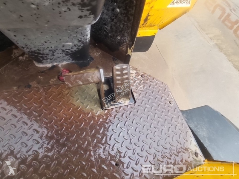 Sklápěčka JCB 3TFT