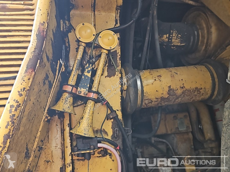 Sklápěčka Caterpillar 777