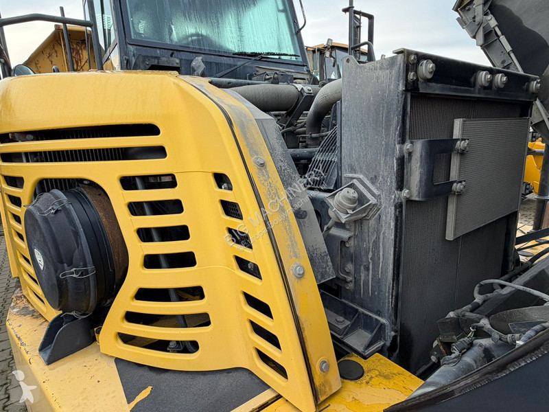 Højsidet godsvogn Komatsu HM300-3
