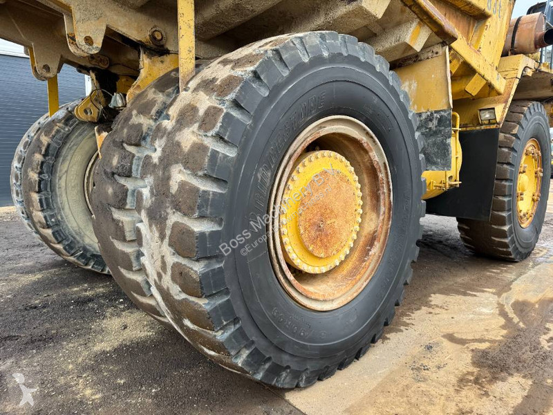 Sklápač Komatsu 3 - Backup Camera / Airco