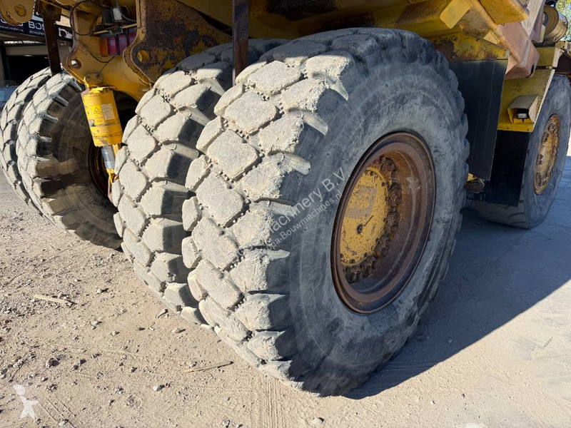 Sklápač Komatsu HD605-5 - Automatic Greasing /...