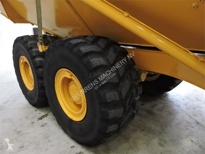 عربة قلابة Bell B30E