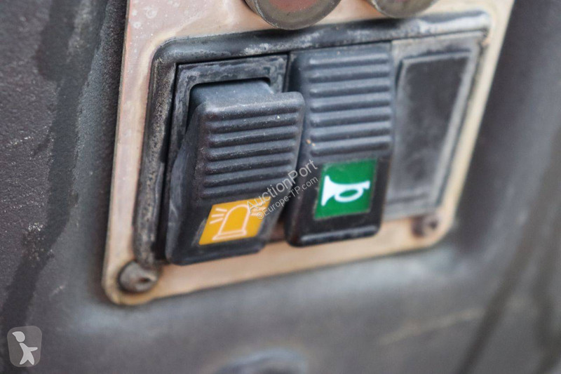 عربة قلابة Ausa D 150 AHG