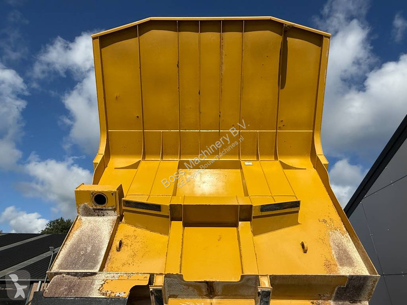 عربة قلابة Caterpillar - German Machine / Auto...