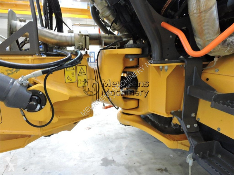 عربة قلابة Volvo G