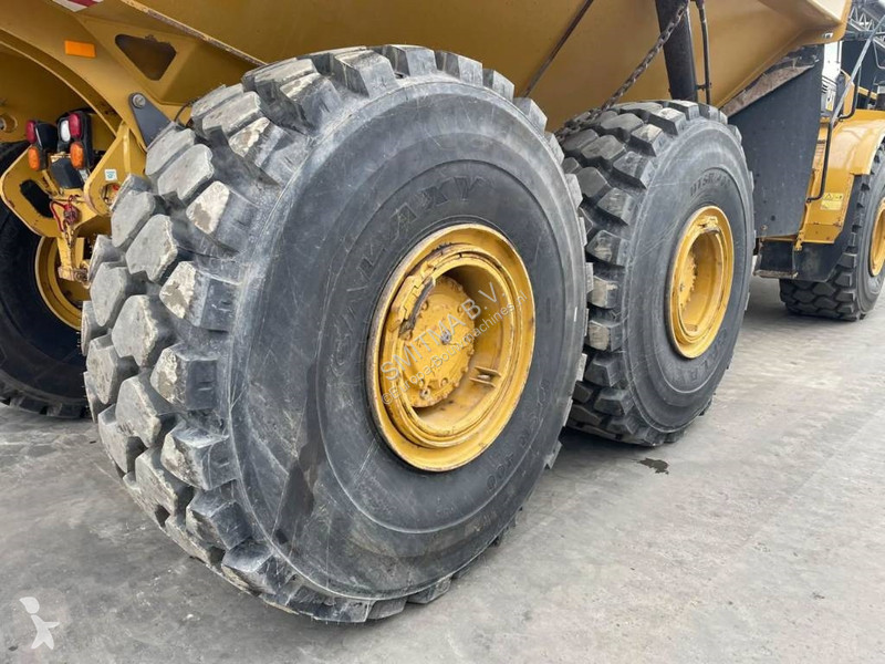 Sklápač Caterpillar 745 04A - New Tires