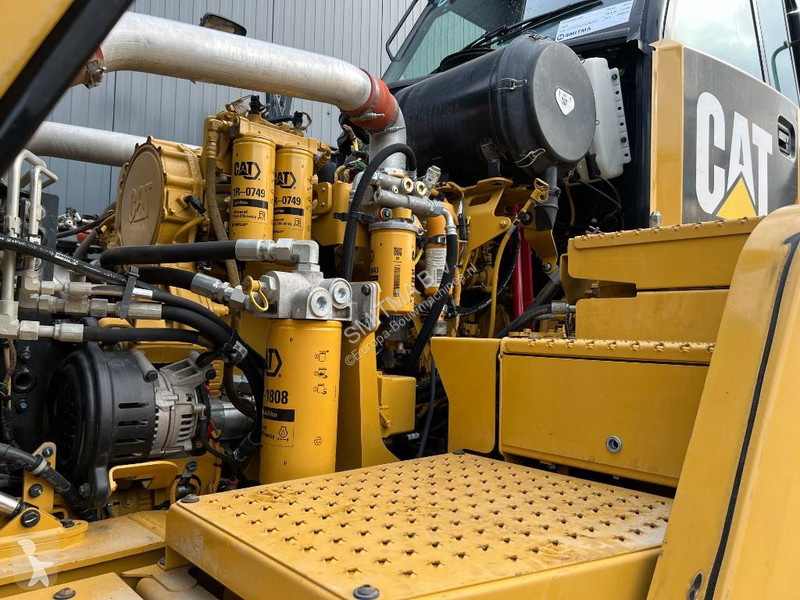 عربة قلابة Caterpillar C