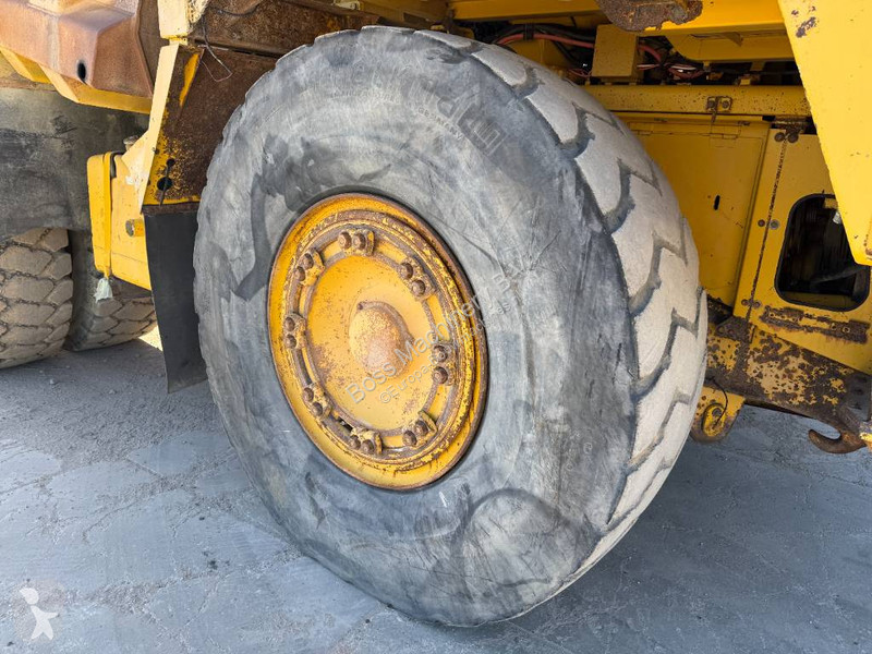 Sklápač Komatsu HD605-5 - Automatic Greasing /...