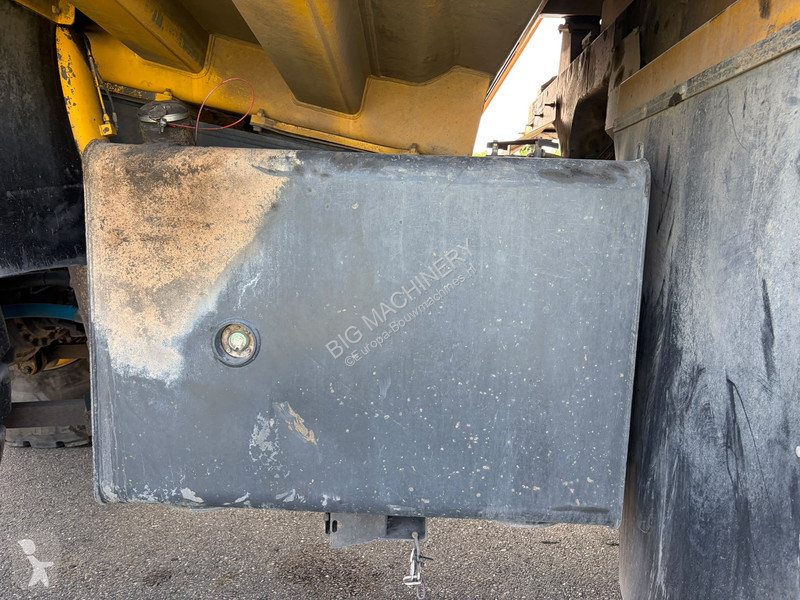عربة قلابة Komatsu