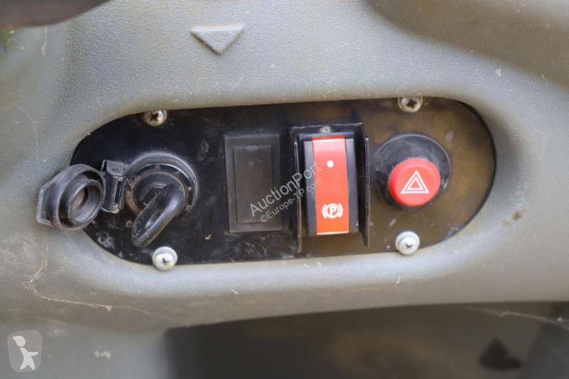 Sklápač Neuson 1001