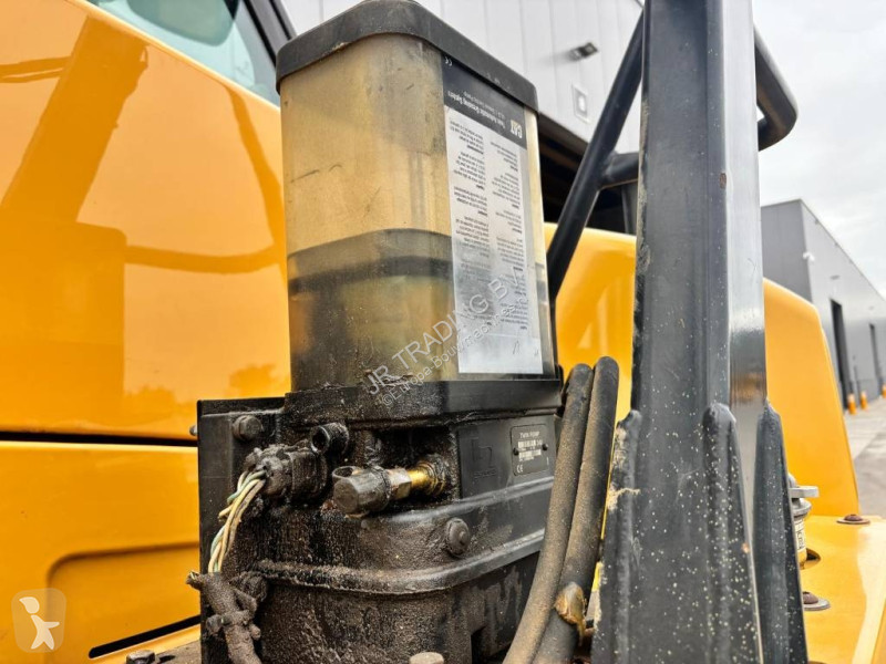 Tippvagn Caterpillar 730 C (CE)