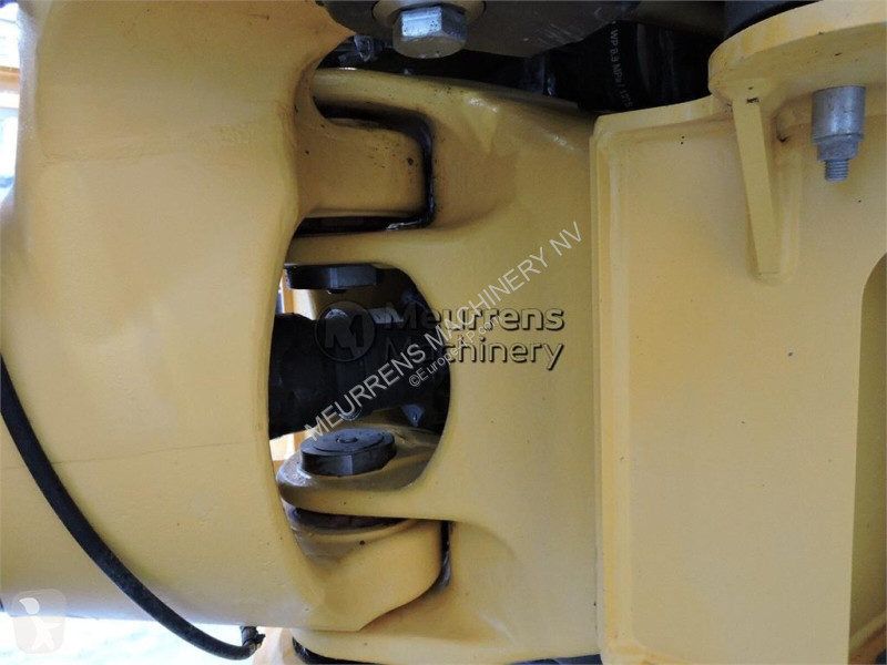 عربة قلابة Volvo G