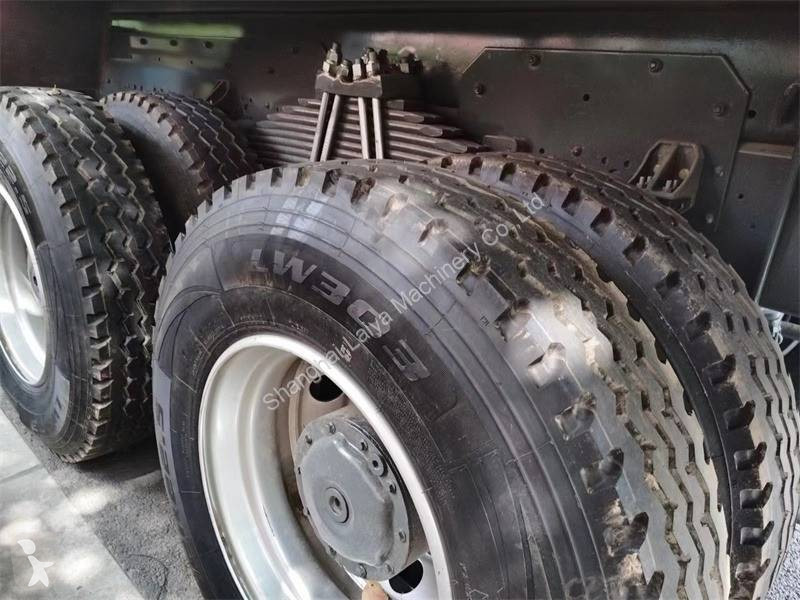 Højsidet godsvogn Howo 6X4