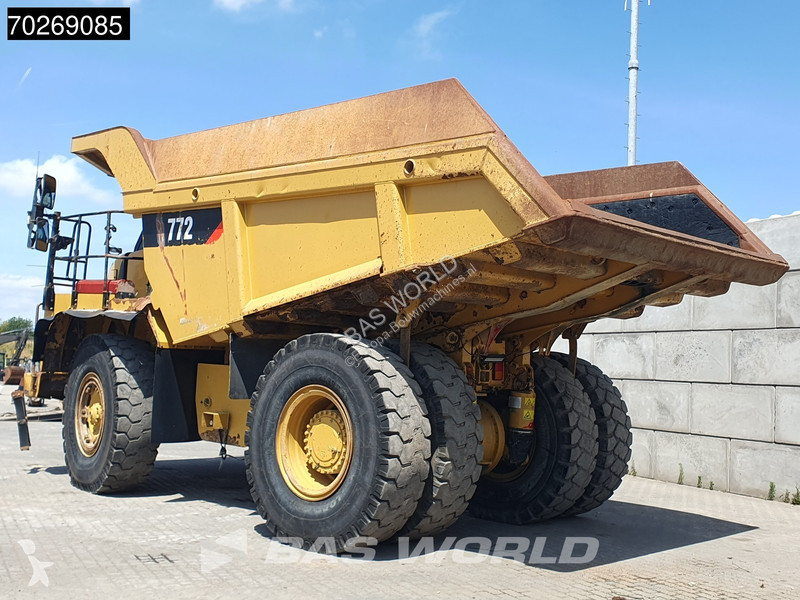 Dumper Caterpillar