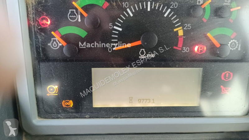 Dumper Caterpillar 745(0670)