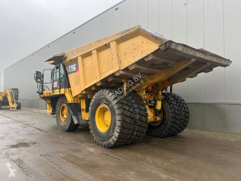 Dumper Caterpillar