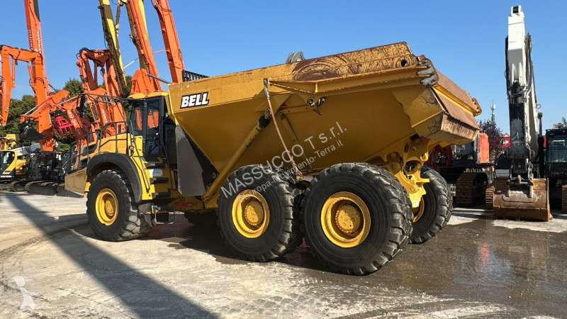 عربة قلابة Bell B50E 6X6