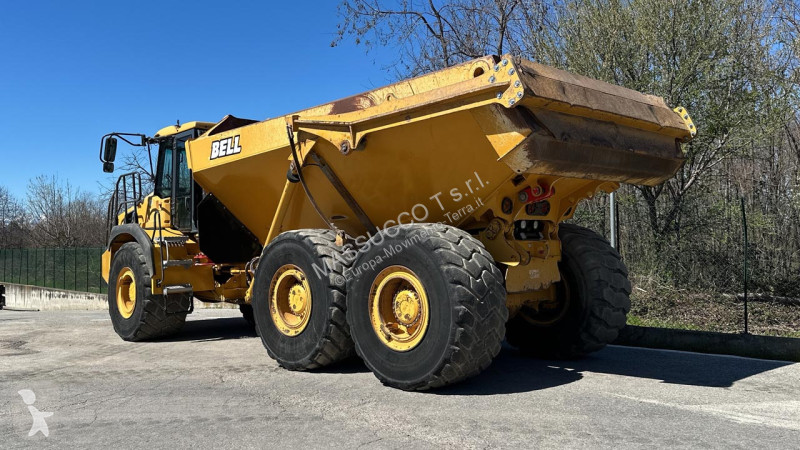 عربة قلابة Bell B30E 6x6