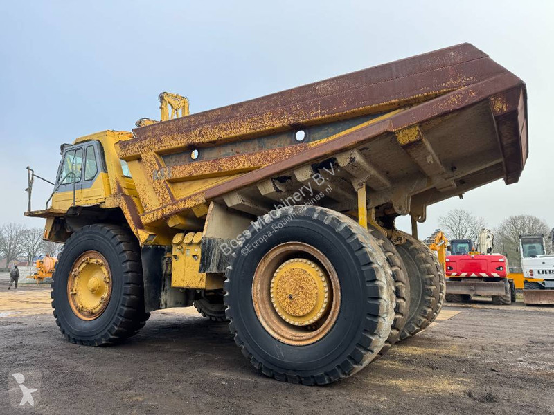 Sklápač Komatsu 3 - Backup Camera / Airco