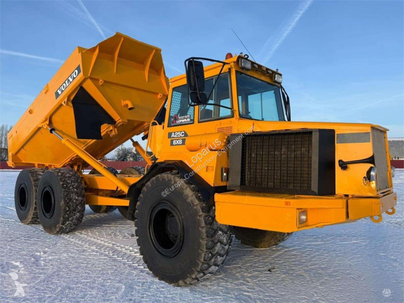 Карьерный самосвал Volvo