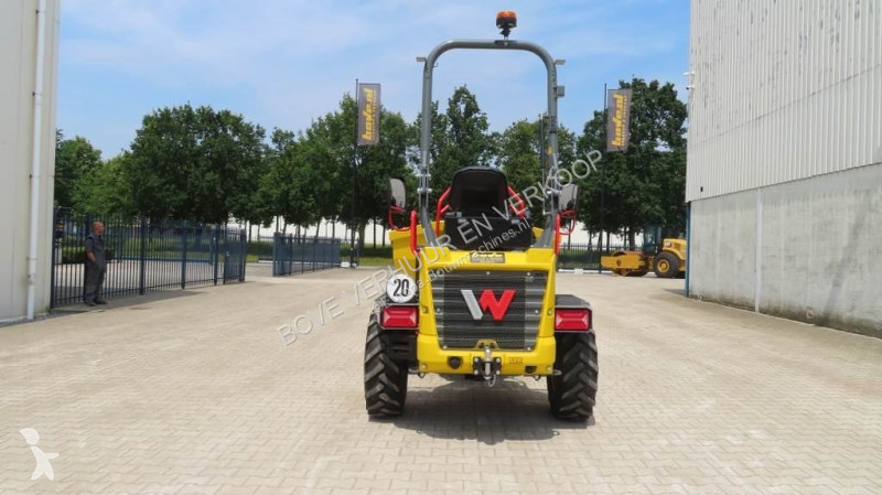 عربة قلابة Wacker Neuson DW30-2