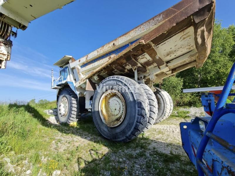 Sklápač Komatsu