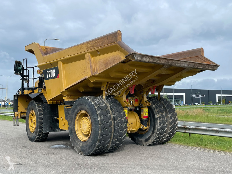 عربة قلابة Caterpillar G