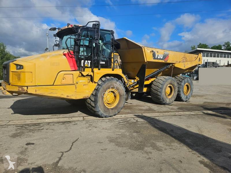 Sklápač Caterpillar 730 C