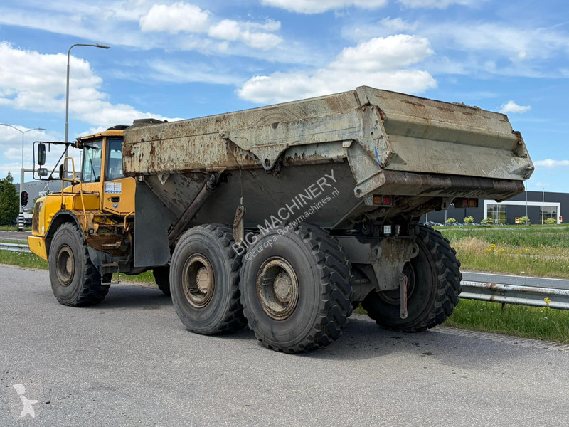 عربة قلابة Volvo