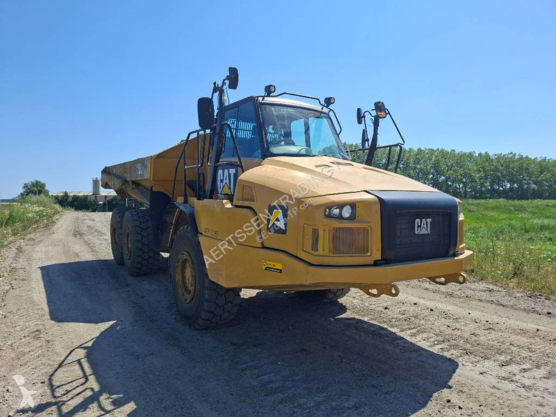 عربة قلابة Caterpillar C2