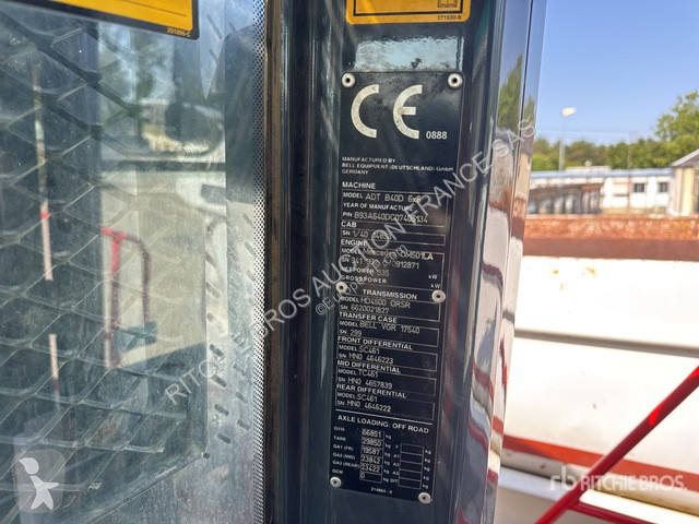 Sklápač Bell