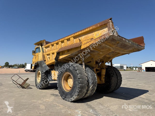 Dumper Caterpillar