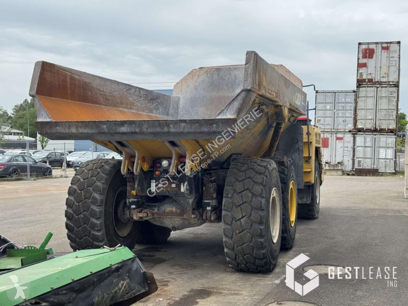 عربة قلابة Komatsu  HM300-5E0