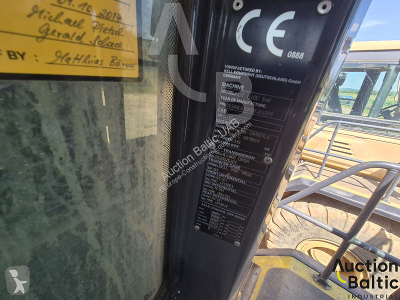 عربة قلابة Bell