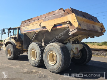 Tombereau articulé Volvo