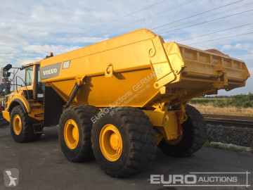Tombereau articulé Volvo